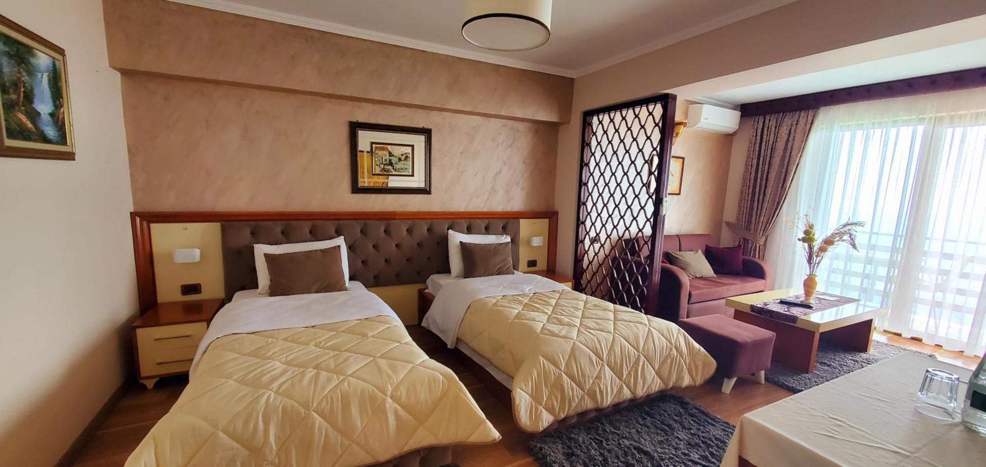 Hotel Panorama Dajt Luaran gambar
